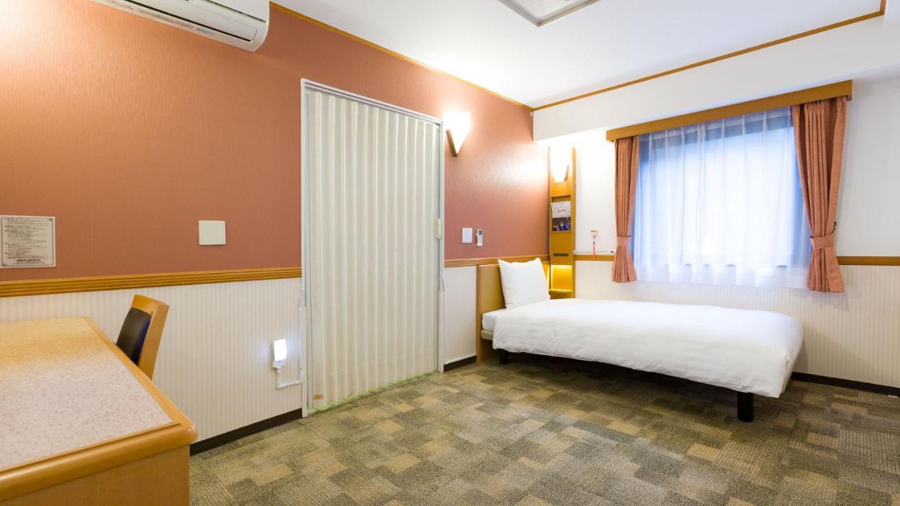 Toyoko Inn Musashi-Nakahara Ekimae Kawasaki  Exterior photo